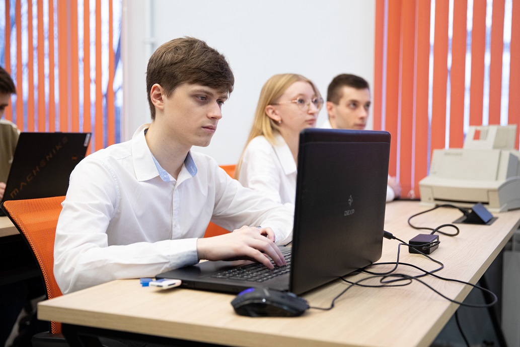 Интеллектуальные и предметно-ориентированные автоматизированные системы