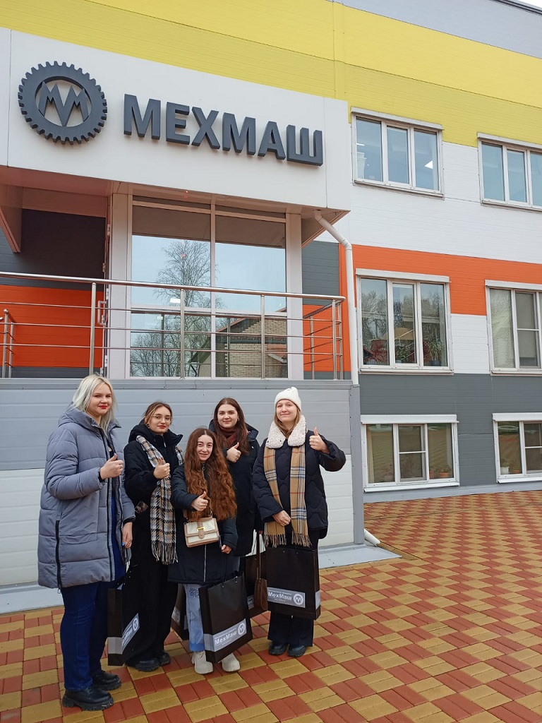 Mobile learning: Organization of the learning process regardless of place and time, access to educational resources of the program. 60% of students in their final year successfully combine study and work at enterprises in Tula and the Tula region.